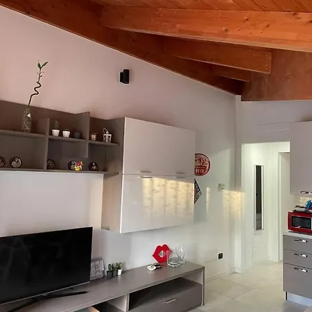 Malu Home Subway 4 Min Walk Cologno Monzese Exterior photo
